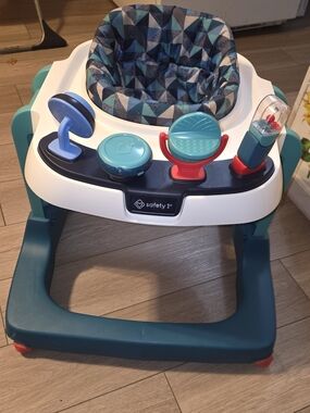 Safety 1st Baby Walker